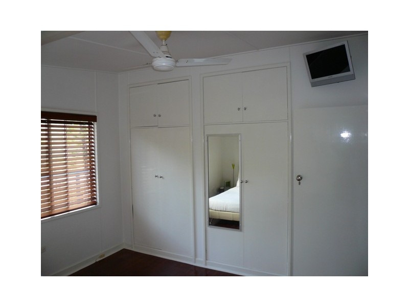 17 Florence Street, Macleay Island QLD 4184