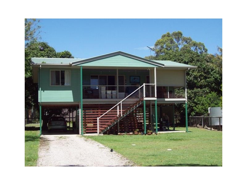 177 High Central Road, Macleay Island QLD 4184