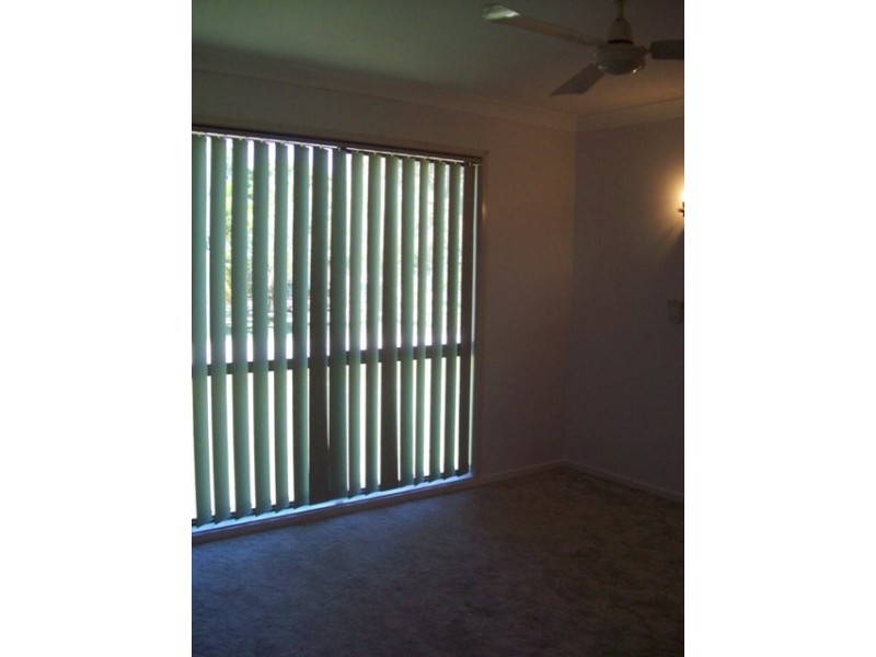 5 Noon-Muckle Street, Macleay Island QLD 4184