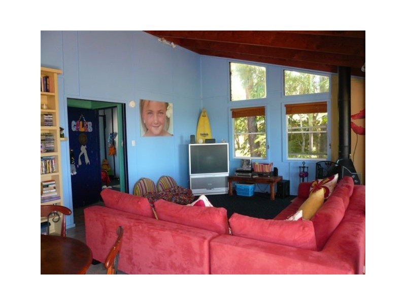 15 Attunga, Macleay Island QLD 4184