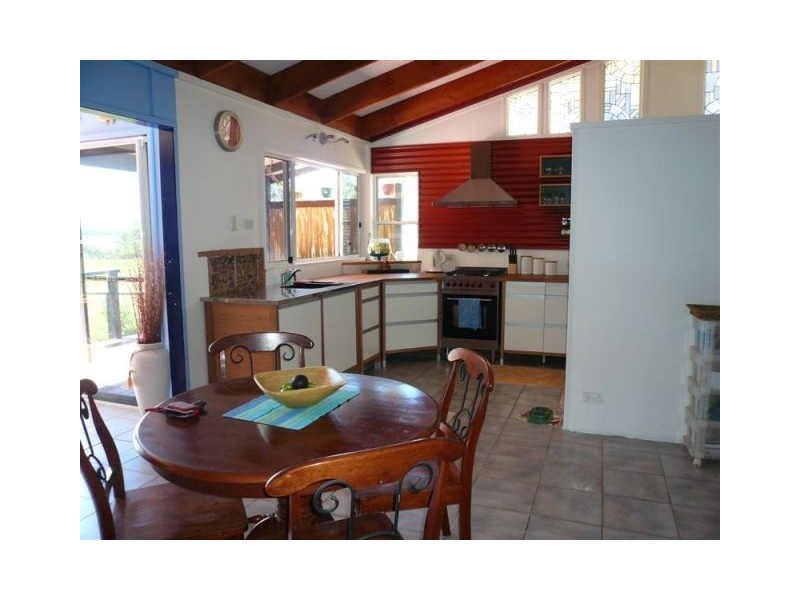 15 Attunga, Macleay Island QLD 4184