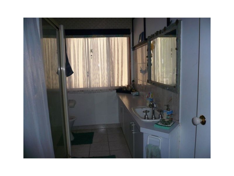 15 Attunga, Macleay Island QLD 4184