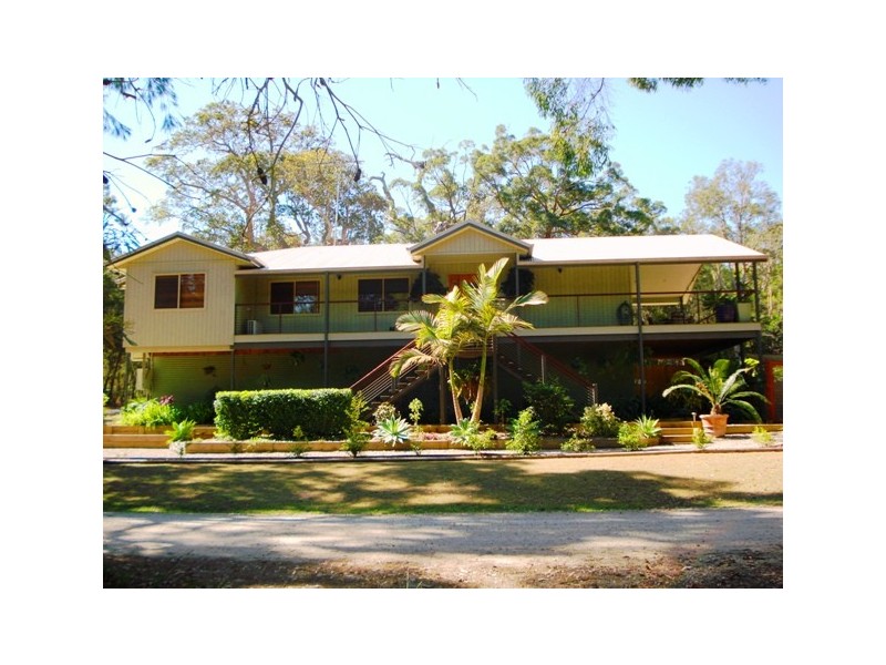 2 President Terrace, Macleay Island QLD 4184