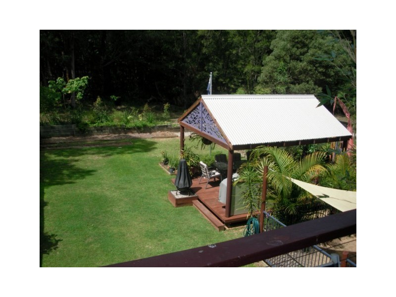 2 President Terrace, Macleay Island QLD 4184