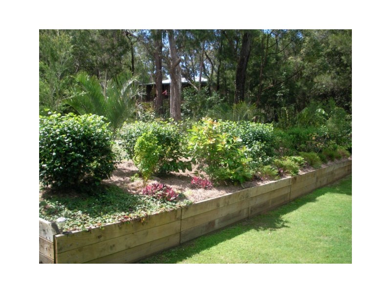 2 President Terrace, Macleay Island QLD 4184
