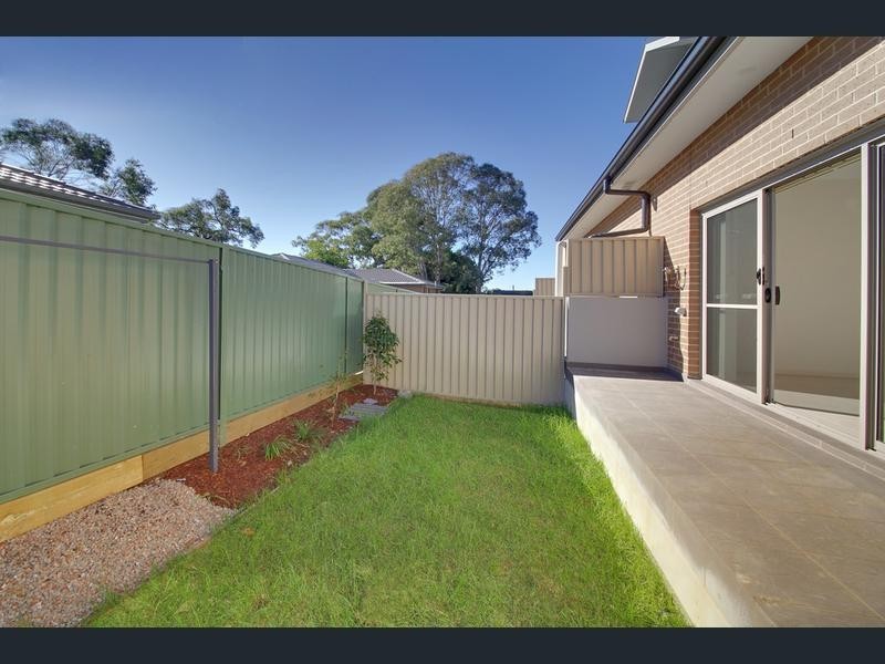 7/17 Carinya Road, Girraween NSW 2145