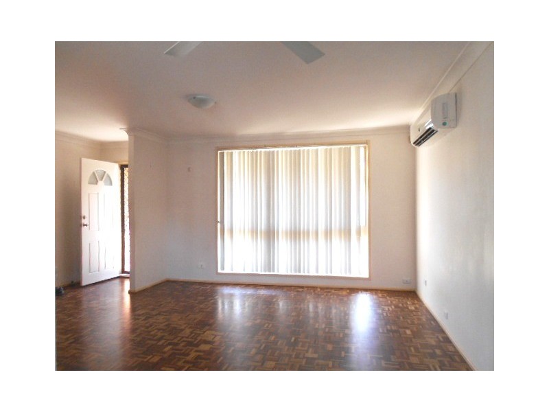 7 Raupach Street, Dean Park NSW 2761