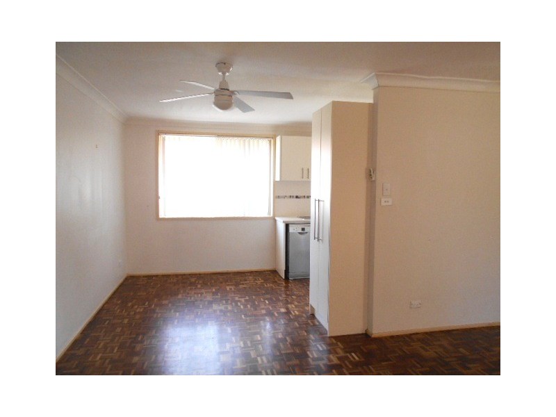 7 Raupach Street, Dean Park NSW 2761