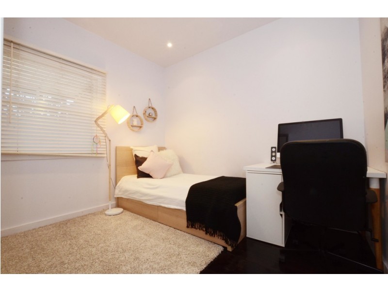 207 Henry Lawson Drive, Georges Hall NSW 2198