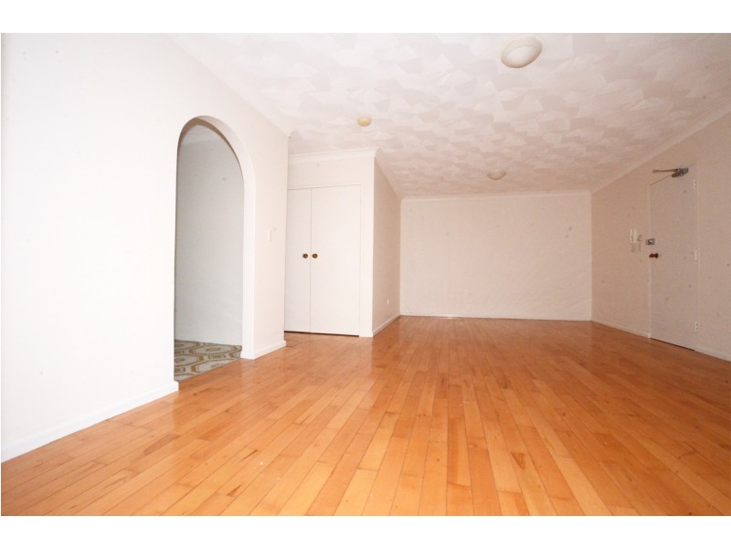 2/27 Park Avenue, Westmead NSW 2145