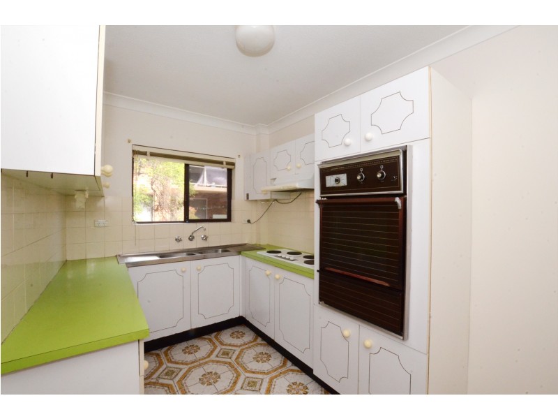 2/27 Park Avenue, Westmead NSW 2145