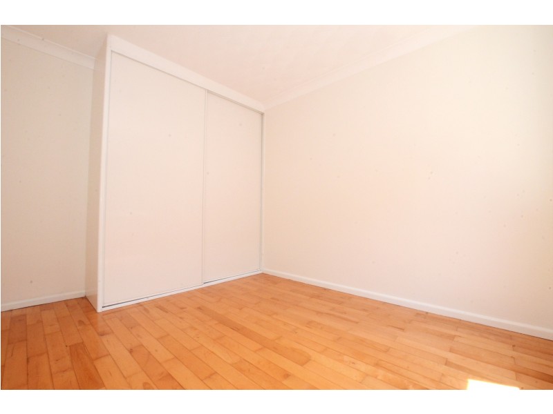 2/27 Park Avenue, Westmead NSW 2145