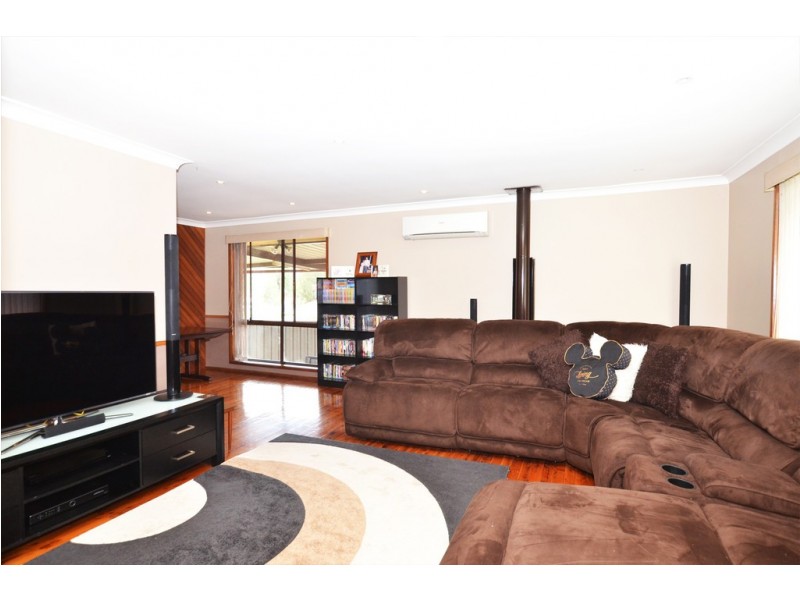 4 Kolodong Drive, Quakers Hill NSW 2763