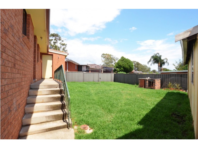 4 Kolodong Drive, Quakers Hill NSW 2763