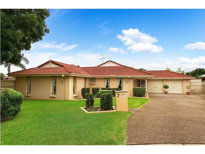 7 Lavender Close, Glenmore Park NSW 2745