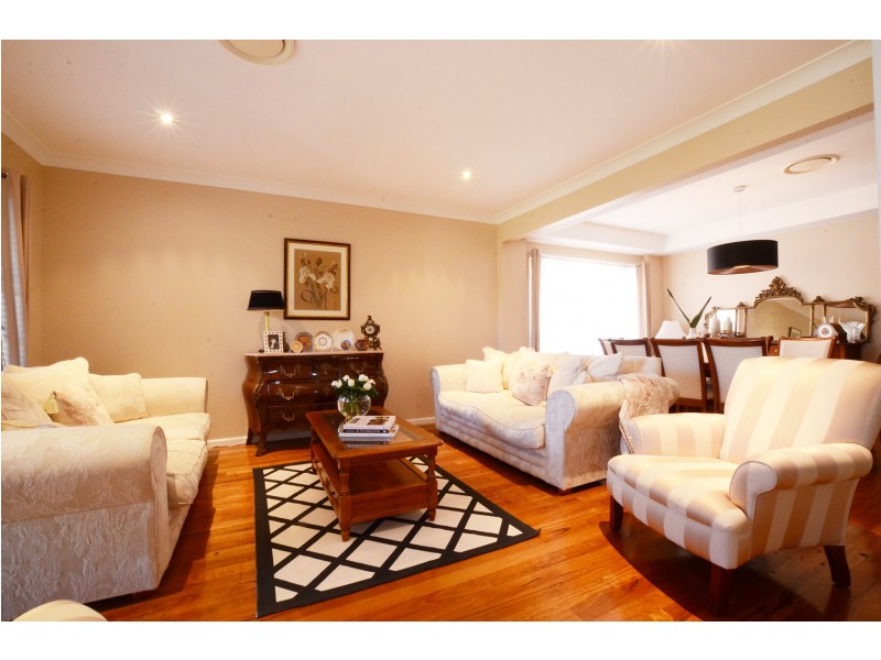 6 Flannan Court, Kellyville NSW 2155