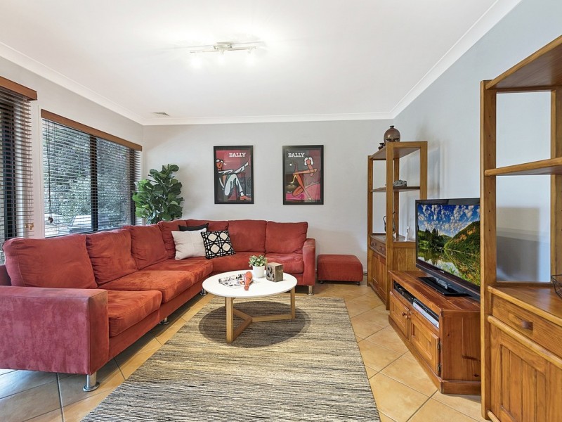 4 Paperbark Crescent, Beaumont Hills NSW 2155