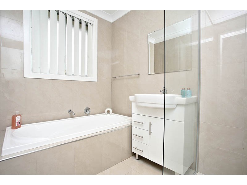 70 Nathan, Dean Park NSW 2761