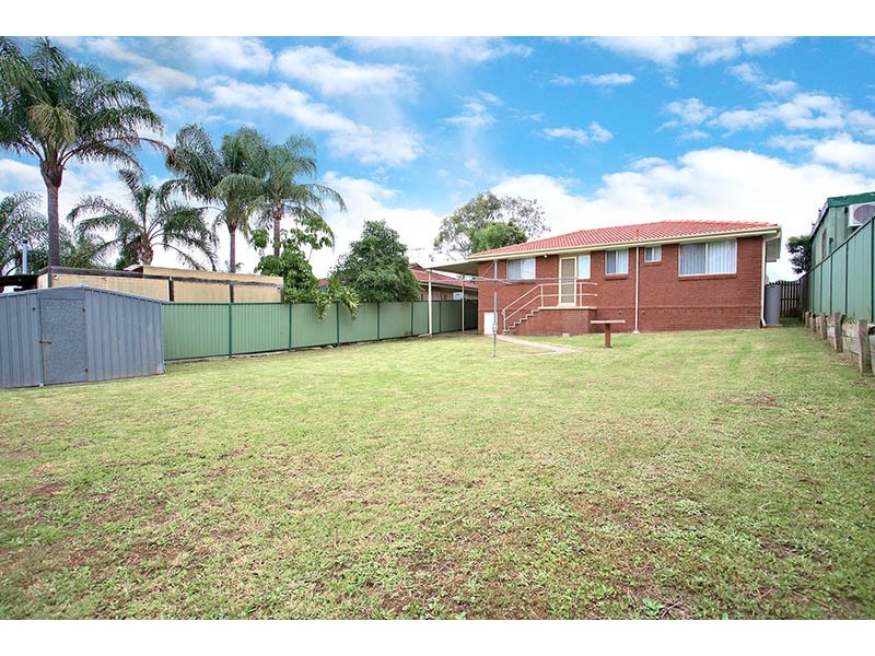 70 Nathan, Dean Park NSW 2761