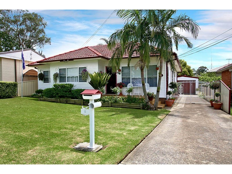 5 Paul Street, Blacktown NSW 2148