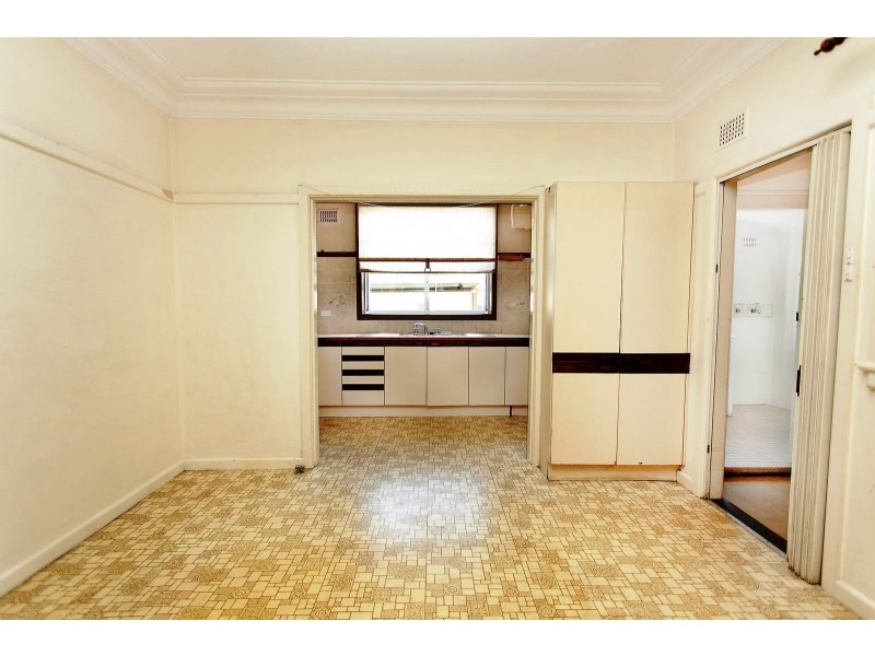 24 Whitworth Street, Westmead NSW 2145