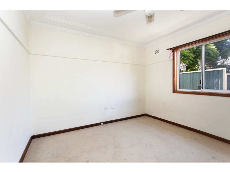 24 Whitworth Street, Westmead NSW 2145