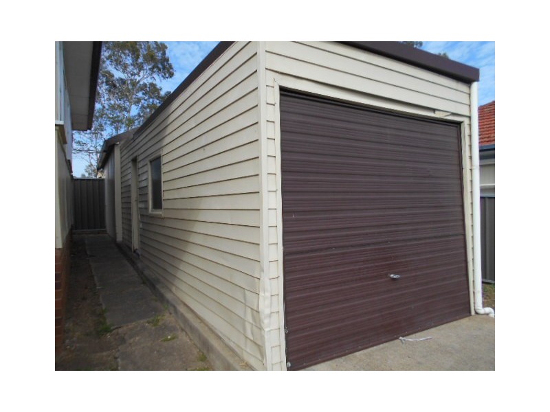 6 Olive Street, Seven Hills NSW 2147