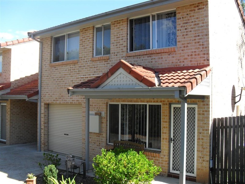 10 / 23 Pye Road, Quakers Hill NSW 2763