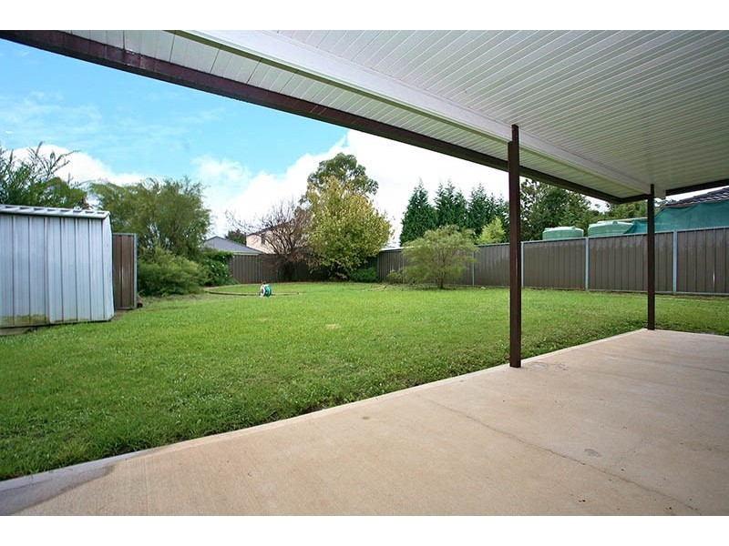 5 Scotney Pl, Quakers Hill NSW 2763