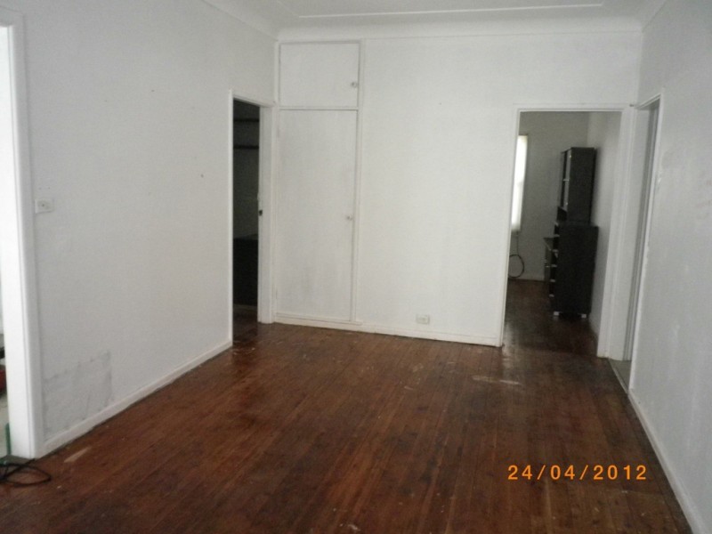 27 Regent St, Riverstone NSW 2765