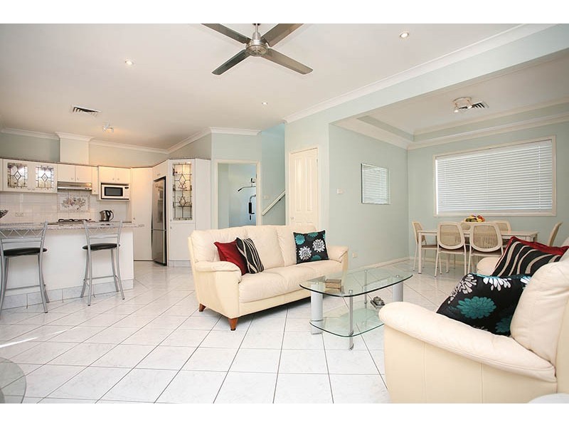 9 Hollydale Place, Prospect NSW 2148