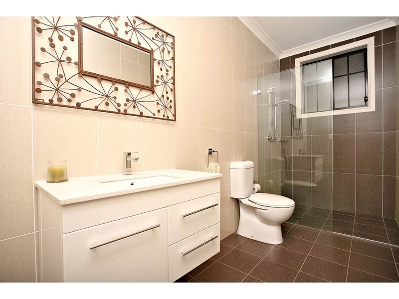 17 Booth Street, Westmead NSW 2145