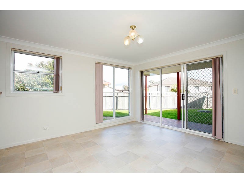 7 Yarraman Cl, Quakers Hill NSW 2763