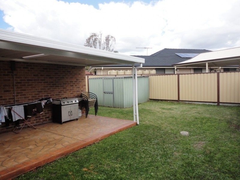 42 Unicombe Crescent, Oakhurst NSW 2761