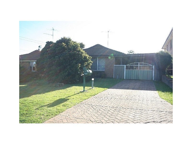 32 ROBINSON ST, Riverstone NSW 2765