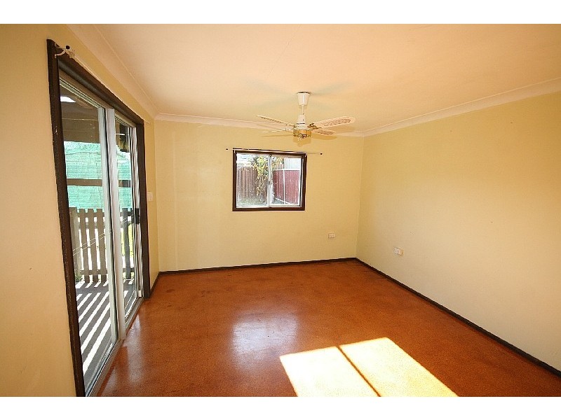 32 ROBINSON ST, Riverstone NSW 2765