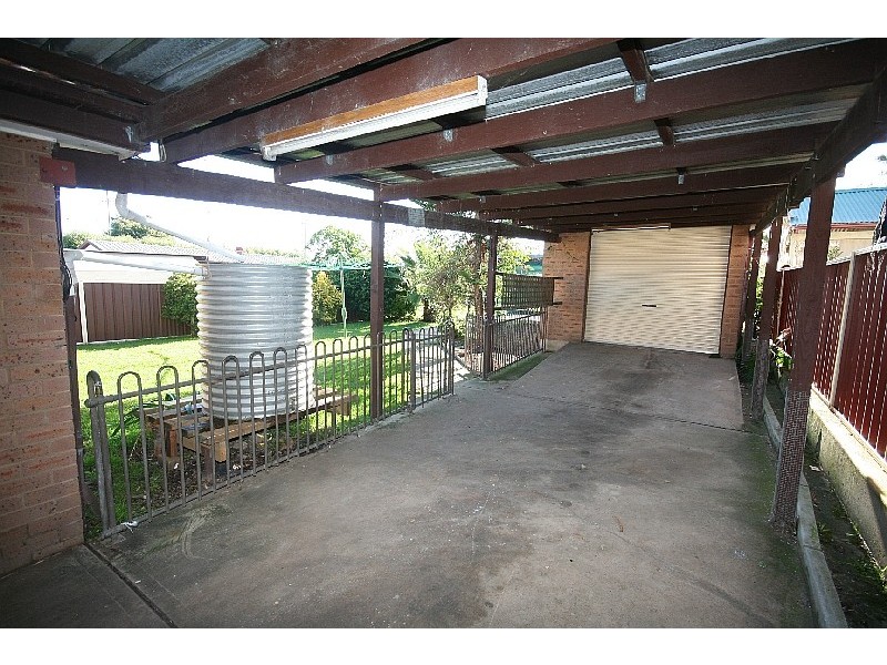 32 ROBINSON ST, Riverstone NSW 2765