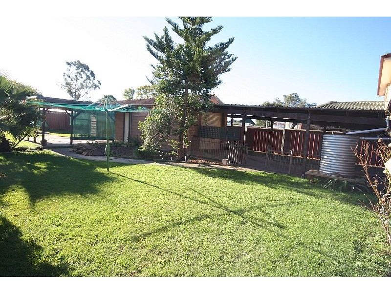 32 ROBINSON ST, Riverstone NSW 2765