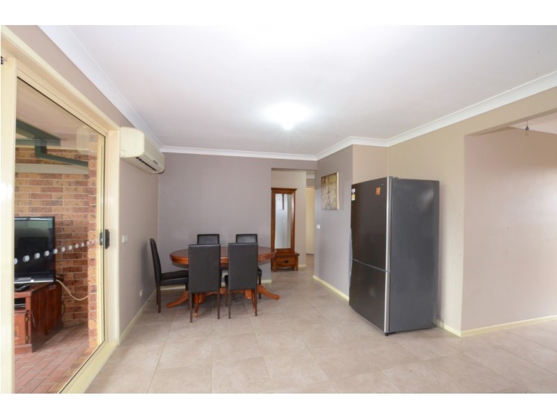 36 SELDON ST, Quakers Hill NSW 2763