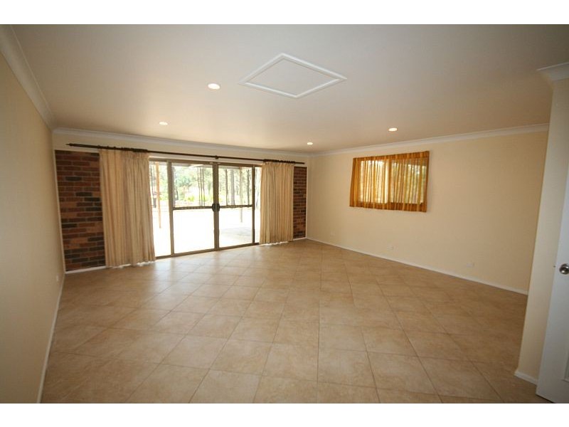 14 Sunnymeade Road, Berkshire Park NSW 2765