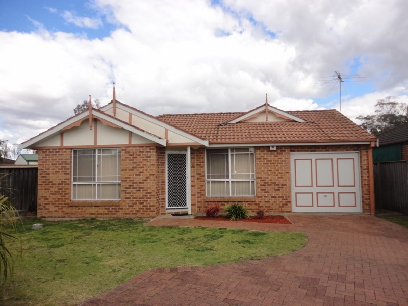 42 Unicombe Crescent, Oakhurst NSW 2761