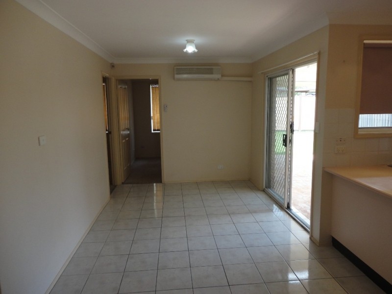 42 Unicombe Crescent, Oakhurst NSW 2761