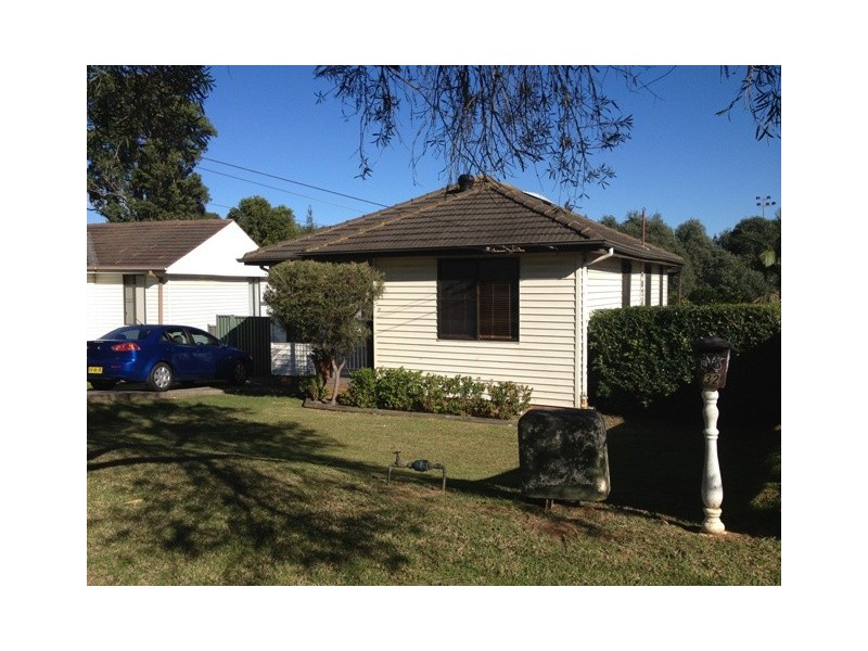 32 Pineleigh Road, Seven Hills NSW 2147