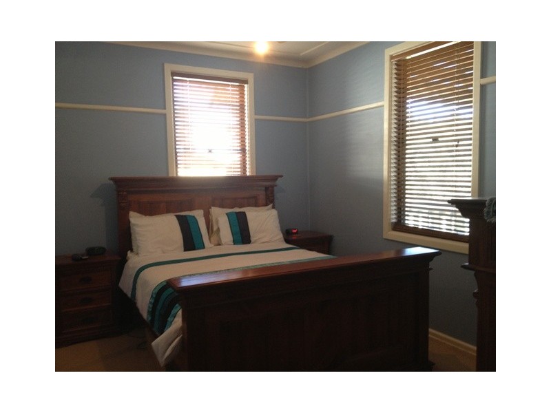 32 Pineleigh Road, Seven Hills NSW 2147