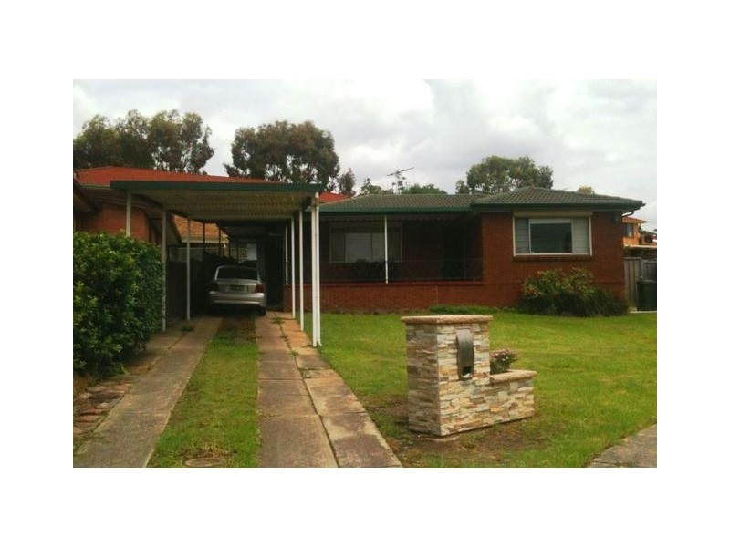 5 Roa Place, Blacktown NSW 2148