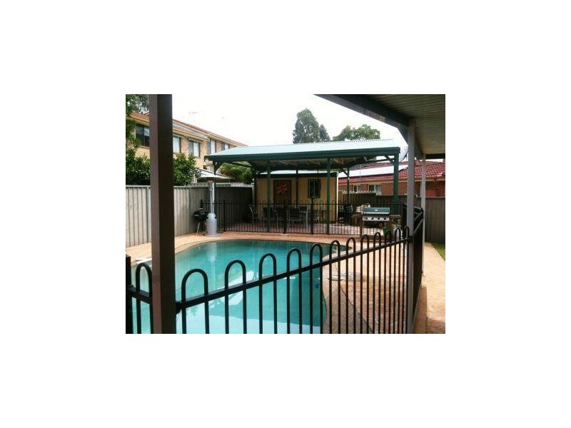 5 Roa Place, Blacktown NSW 2148