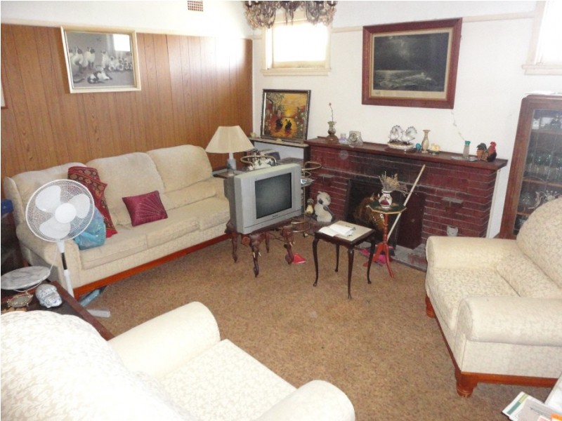 1 Sarsfield, Blacktown NSW 2148