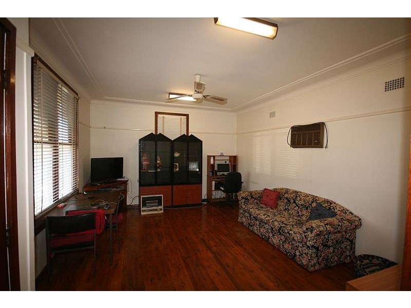 19 ALLEN RD, Blacktown NSW 2148