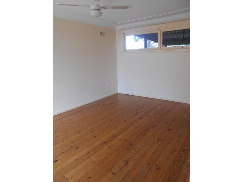 35 Highlands Crescent, Blacktown NSW 2148