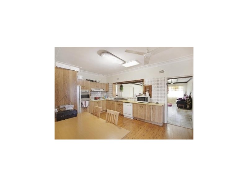 10 BOWRAL ROAD, Blacktown NSW 2148